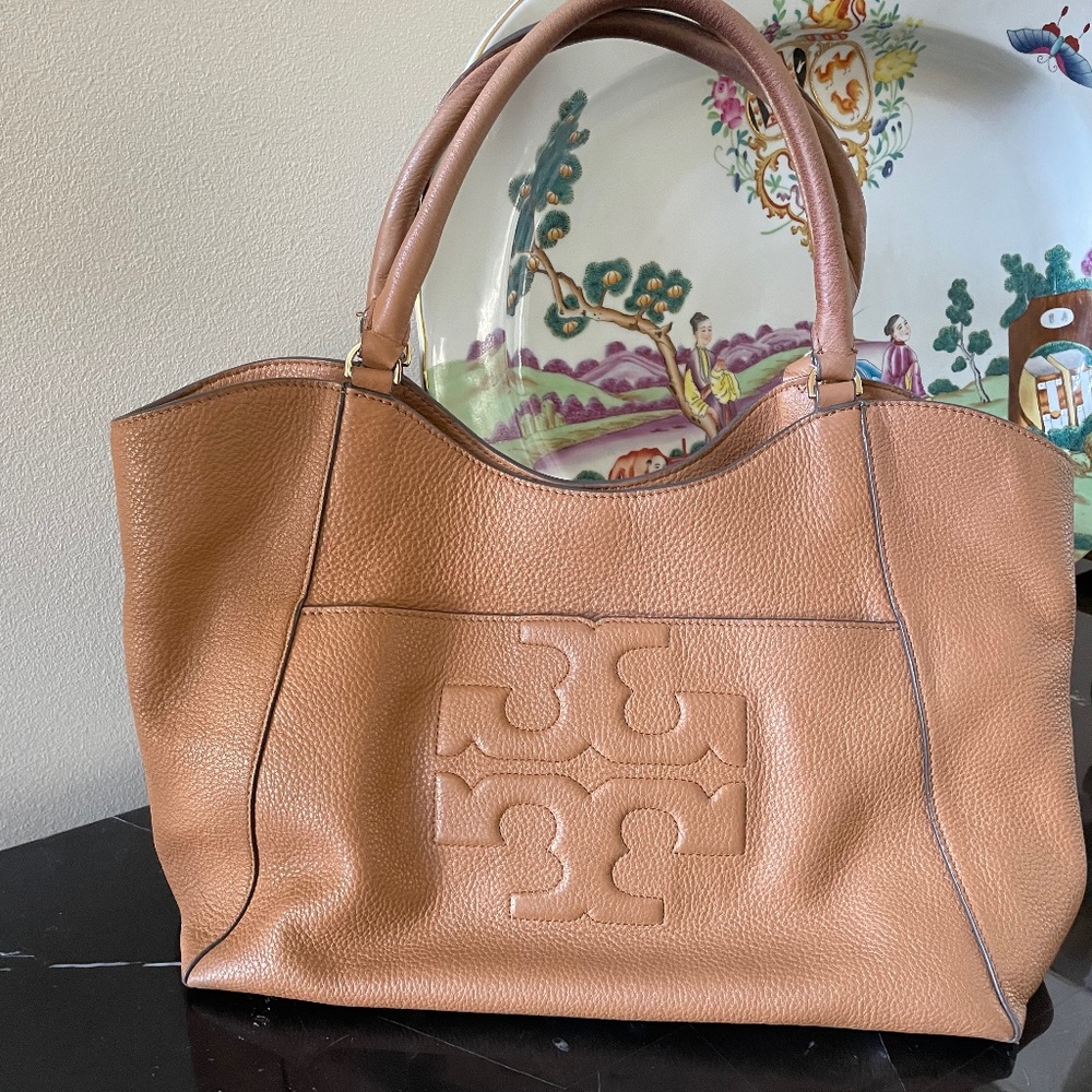Tory Burch logo embossed purse